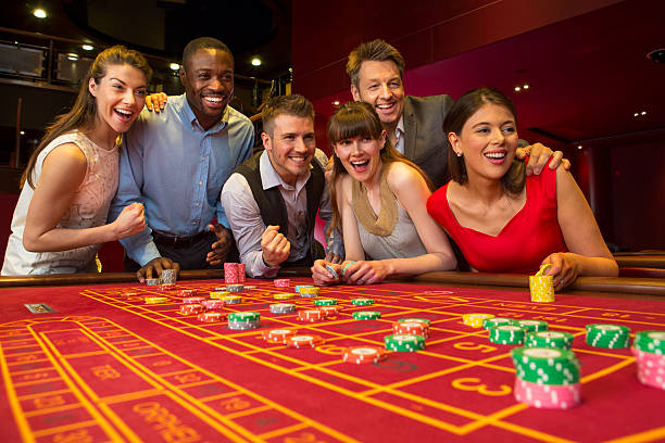 link waktogel live dealer tables and slot games on mobile